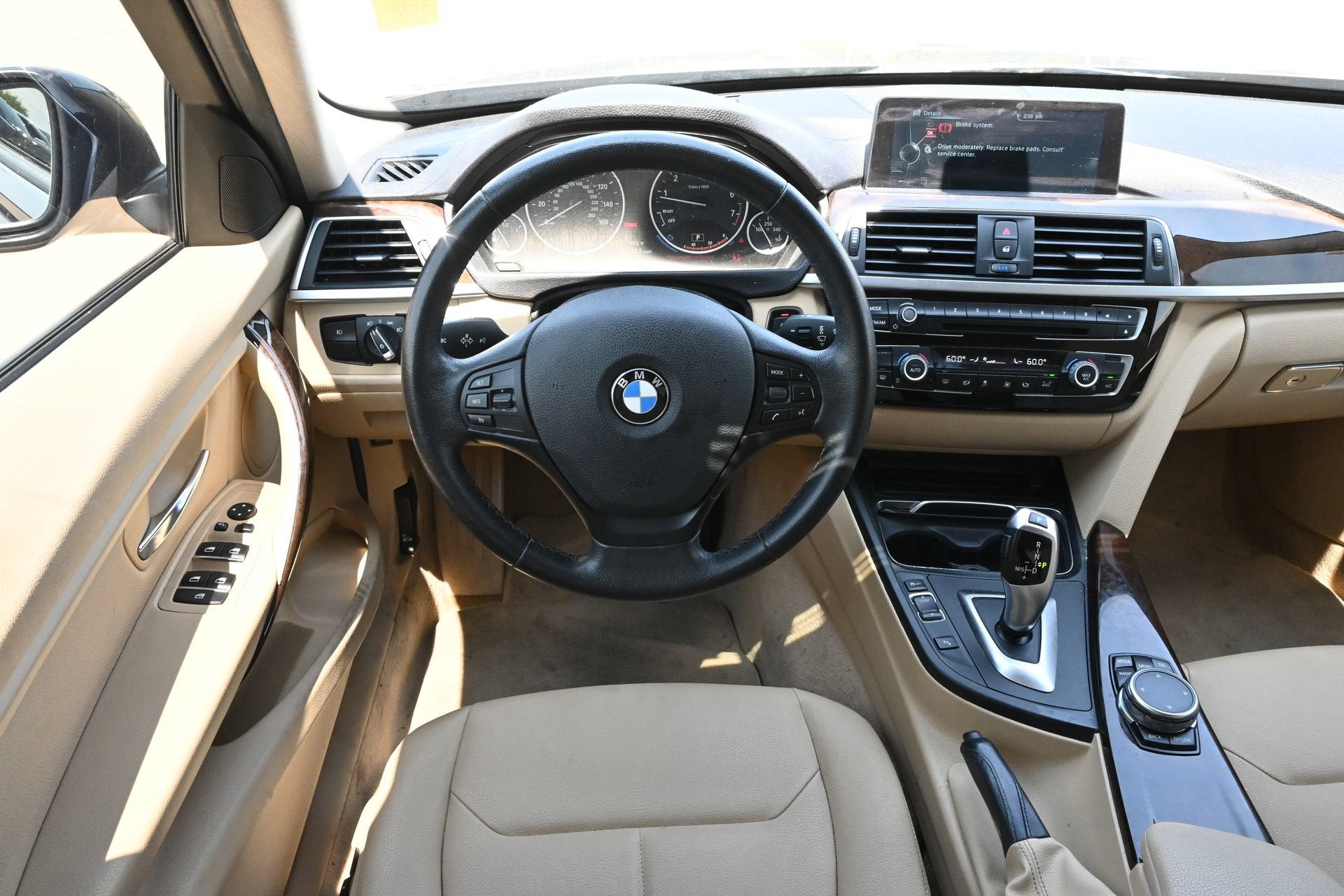 2016 BMW 3 Series 320i