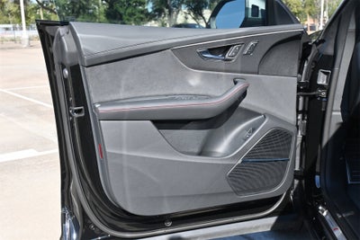 2025 Audi RS Q8 performance