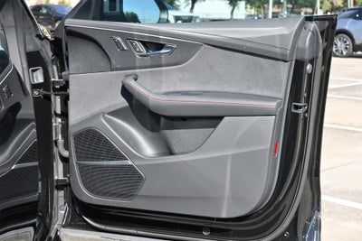 2025 Audi RS Q8 performance