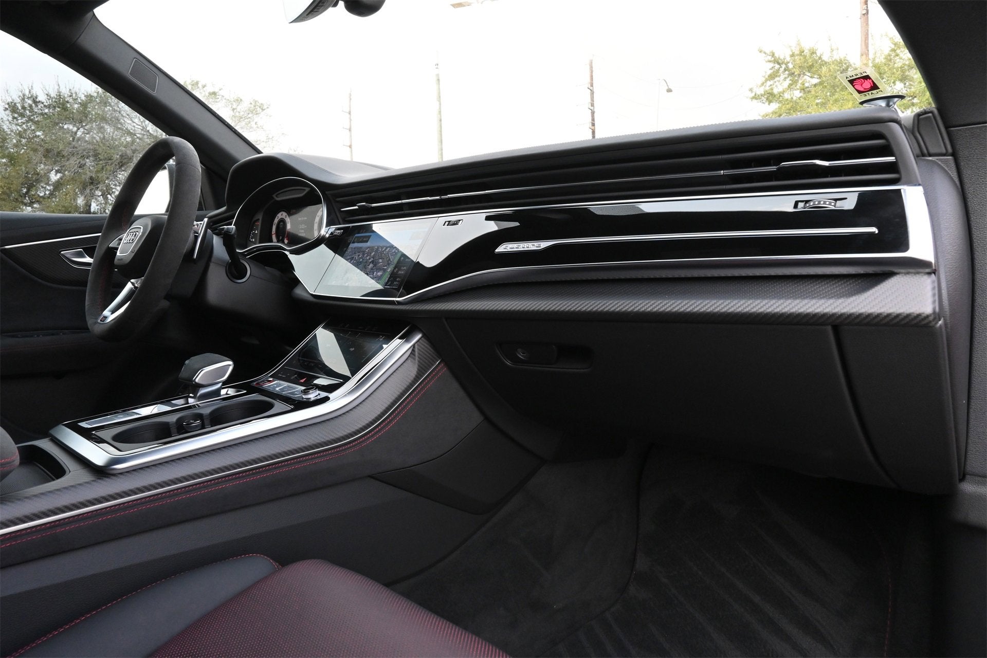 2025 Audi RS Q8 performance