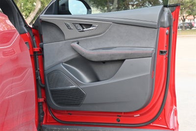 2025 Audi RS Q8 performance