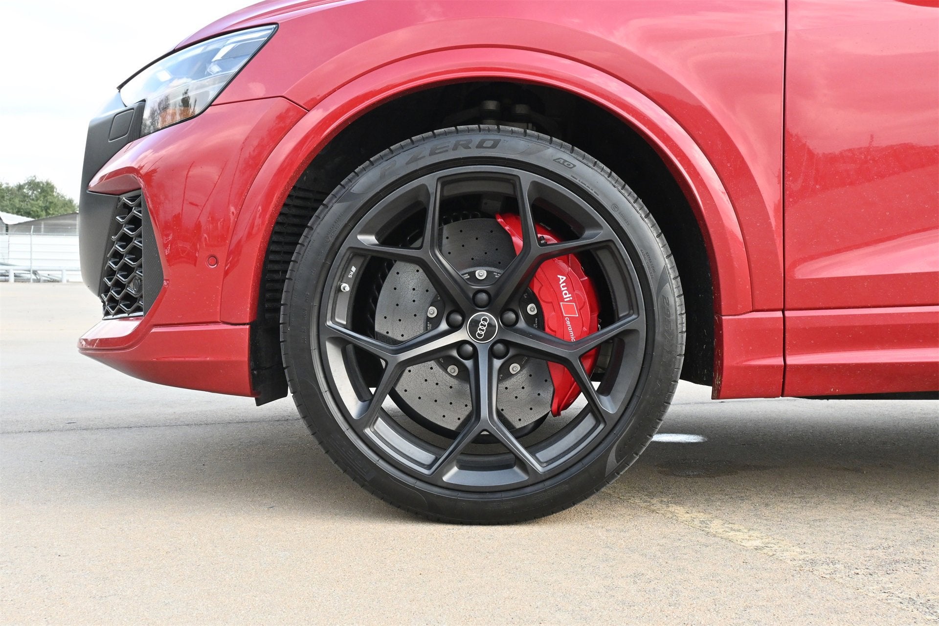 2025 Audi RS Q8 performance