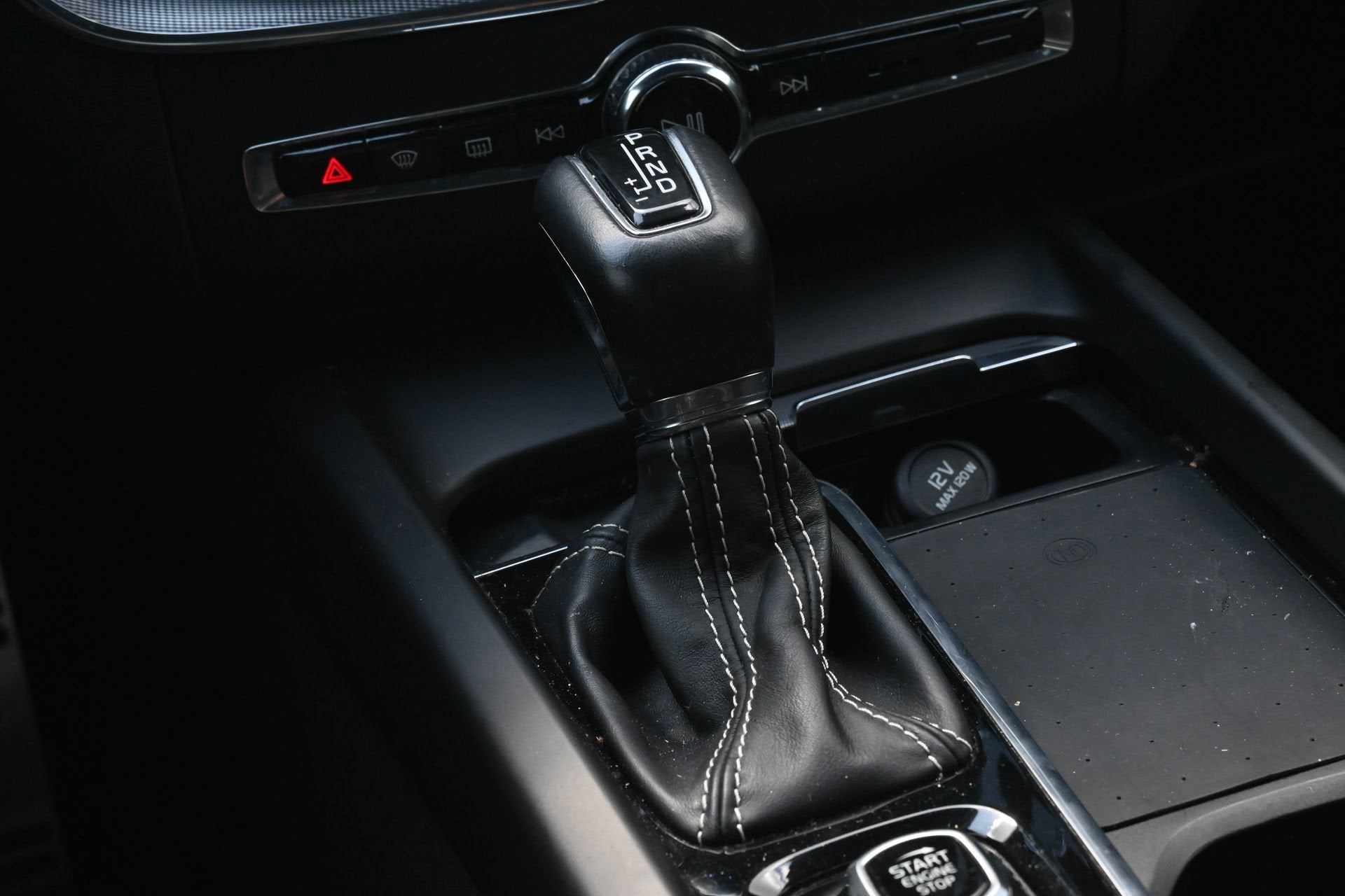 2021 Volvo XC60 R-Design