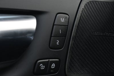 2021 Volvo XC60 R-Design