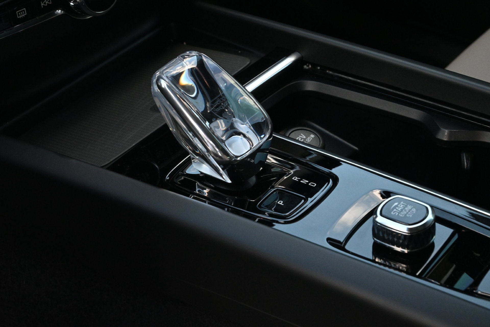 2026 Volvo XC60 Plus