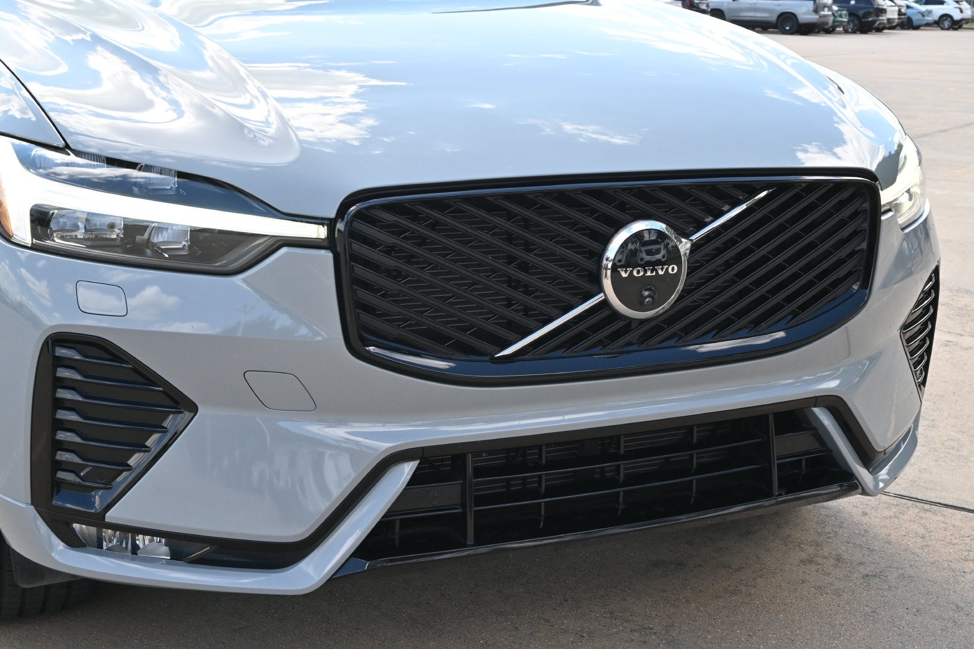 2026 Volvo XC60 Plus