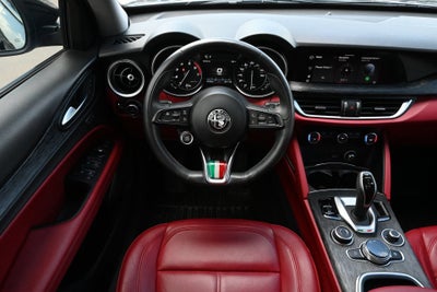 2021 Alfa Romeo Stelvio Base