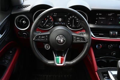 2021 Alfa Romeo Stelvio Base