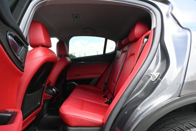 2021 Alfa Romeo Stelvio Base